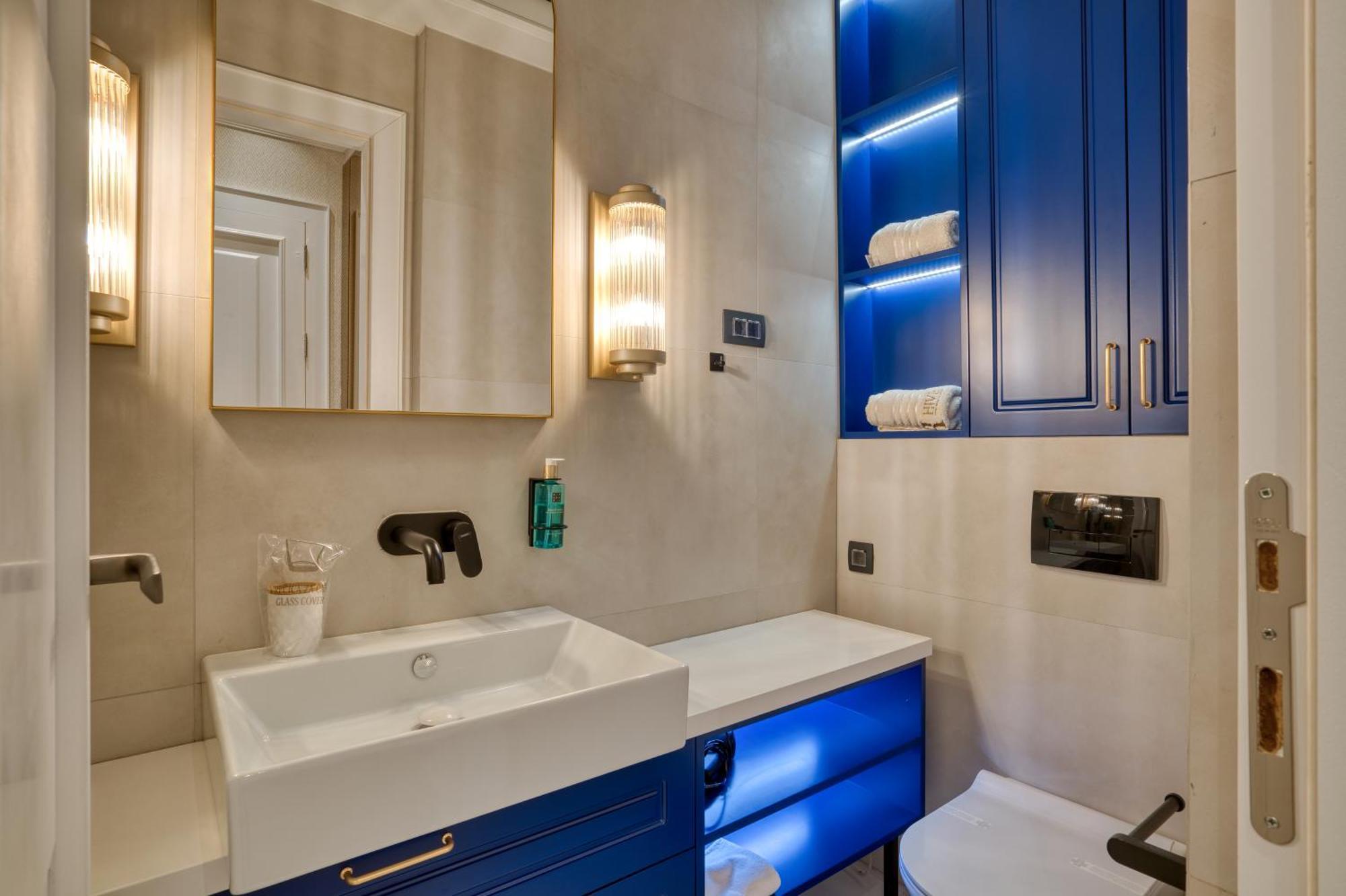 Hive Luxury Suites By Mn Property Kotor Extérieur photo