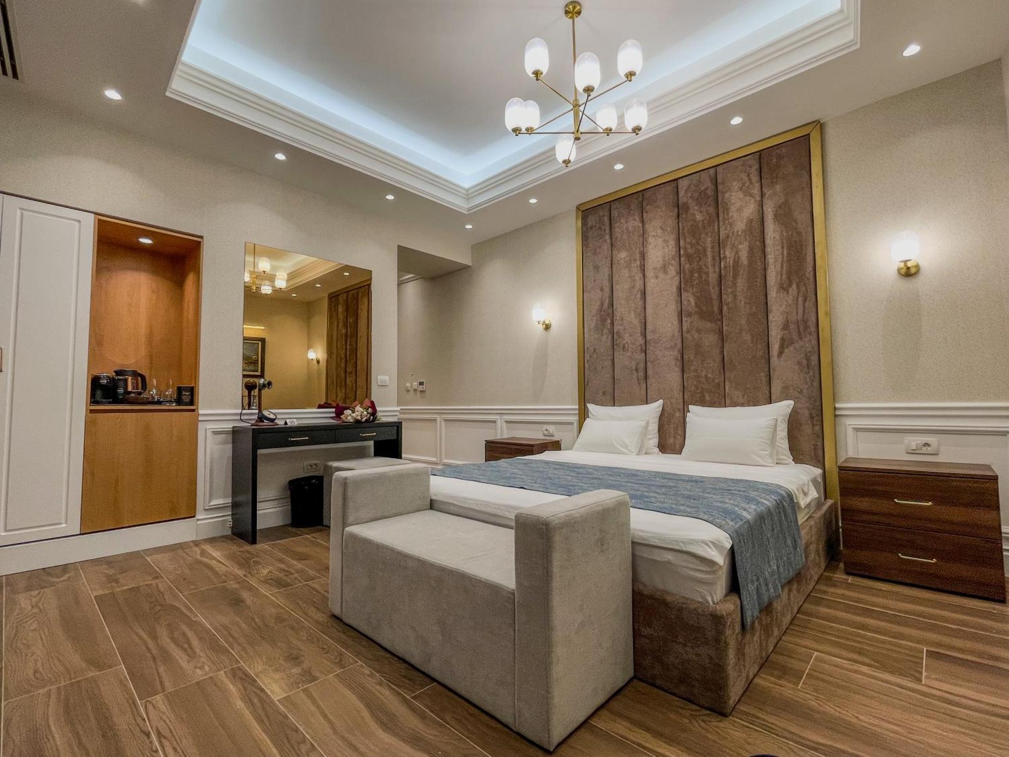 Hive Luxury Suites By Mn Property Kotor Extérieur photo